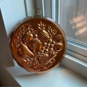 Vintage copper jello mold. Fruit bowl.